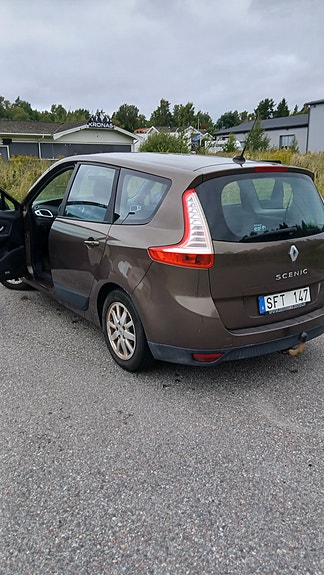 Renault Grand Scenic III 3 of 15