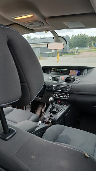 Renault Grand Scenic III 15 of 15