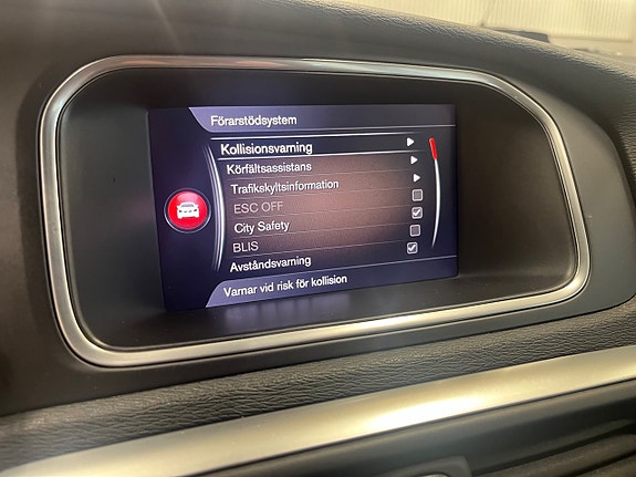 Volvo V40 Cross Country 19 of 19