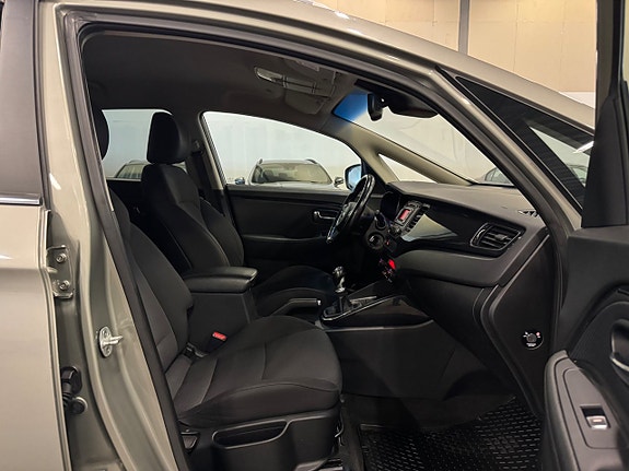 Kia Carens 14 of 22
