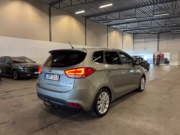 Kia Carens 5 of 22