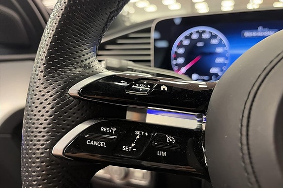 Mercedes-Benz GLE350 de 14 of 23