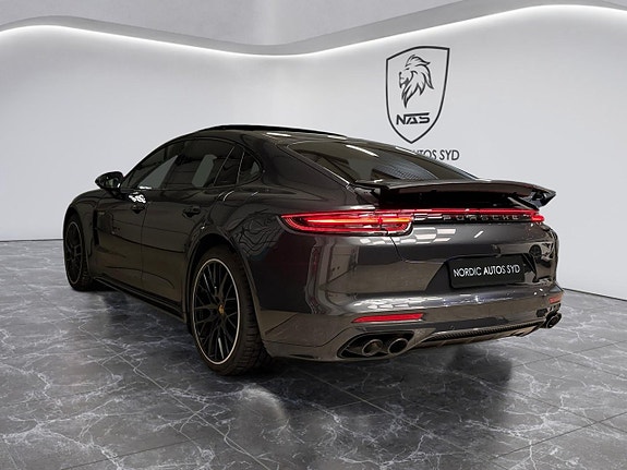 Porsche Panamera 4 4 of 30
