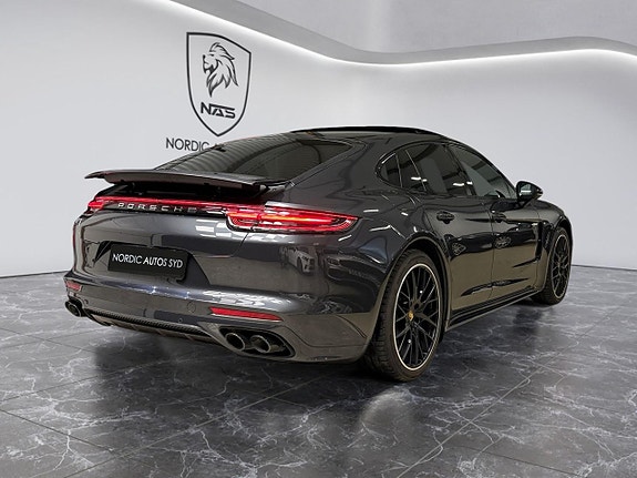 Porsche Panamera 4 6 of 30