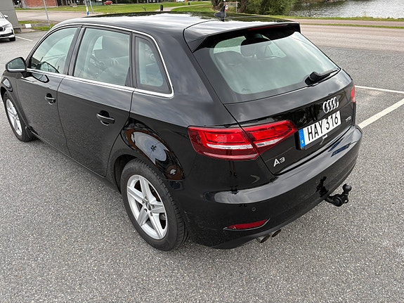 Audi A3 3 of 5