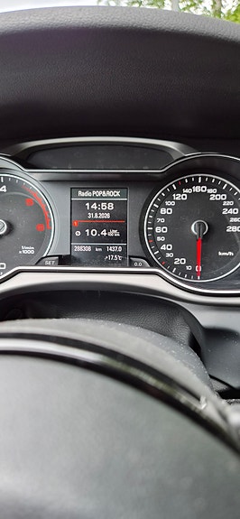 Audi A4 allroad 2 of 4