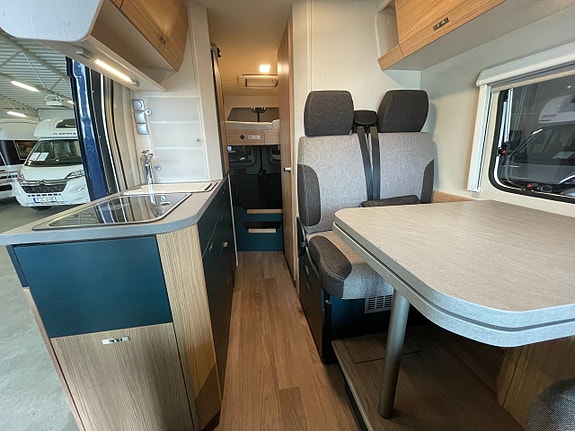 Knaus Boxlife R19 / Höj & Sänkbarsäng / Litium / Solcell / Truma Diesel 11 of 21