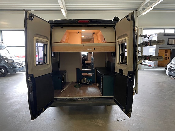 Knaus Boxlife R19 / Höj & Sänkbarsäng / Litium / Solcell / Truma Diesel 6 of 21
