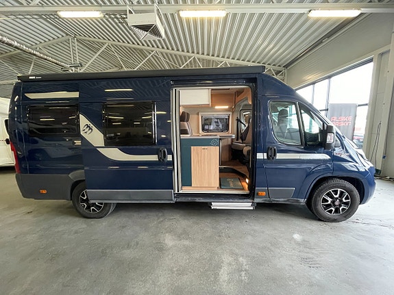 Knaus Boxlife R19 / Höj & Sänkbarsäng / Litium / Solcell / Truma Diesel 2 of 21