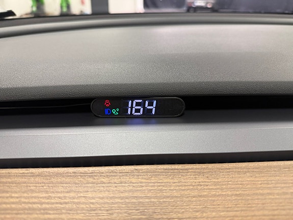 Tesla Model 3 14 of 19