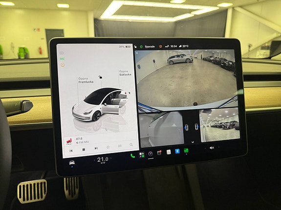 Tesla Model 3 15 of 19