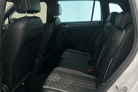 Volkswagen Tiguan 13 of 25