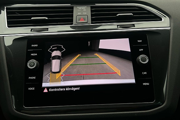 Volkswagen Tiguan 23 of 25