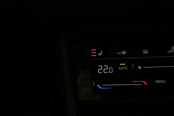 Volkswagen Tiguan 17 of 25