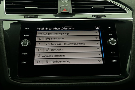 Volkswagen Tiguan 20 of 25