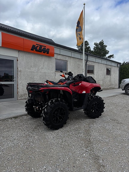 Can-Am Outlander XMR 700 2 of 3