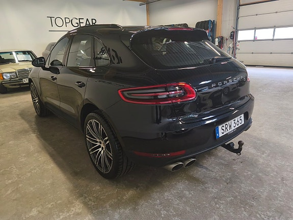 Porsche Macan S 5 of 21