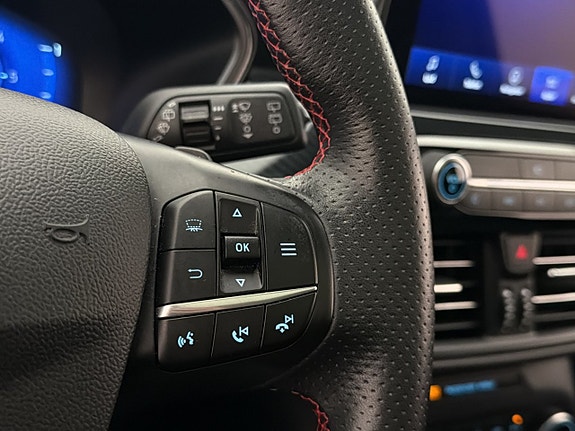 Ford Kuga 23 of 30