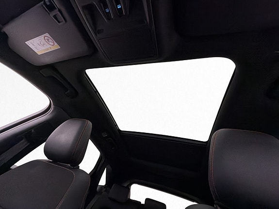 Ford Kuga 14 of 30