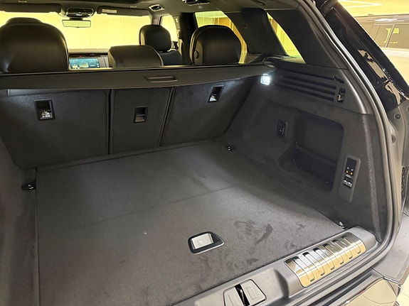 Land Rover Range Rover Sport 22 of 24