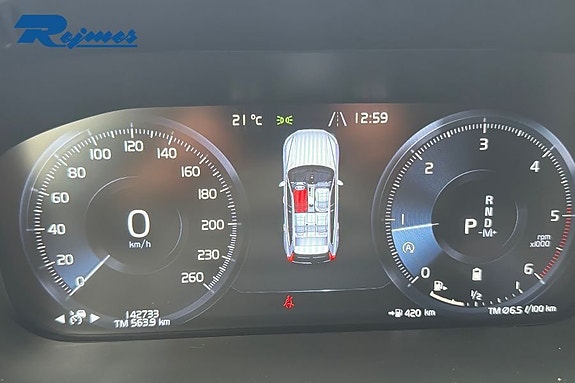 Volvo XC60 9 of 23