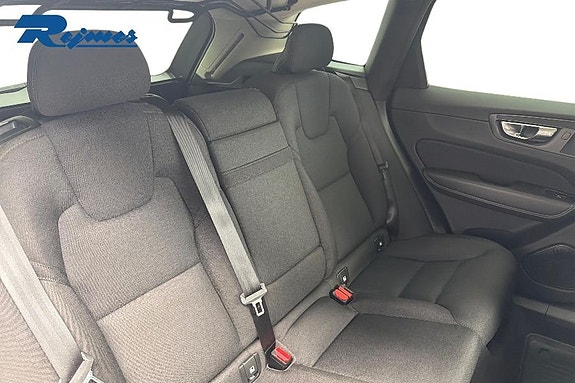 Volvo XC60 18 of 23