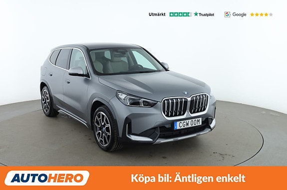BMW iX1 8 of 30