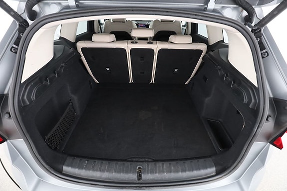 BMW iX1 18 of 30