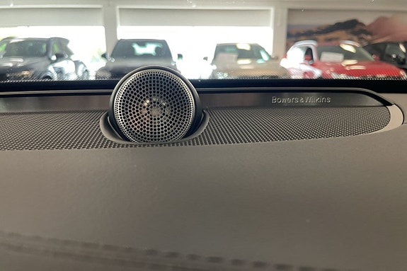 Volvo XC90 10 of 12