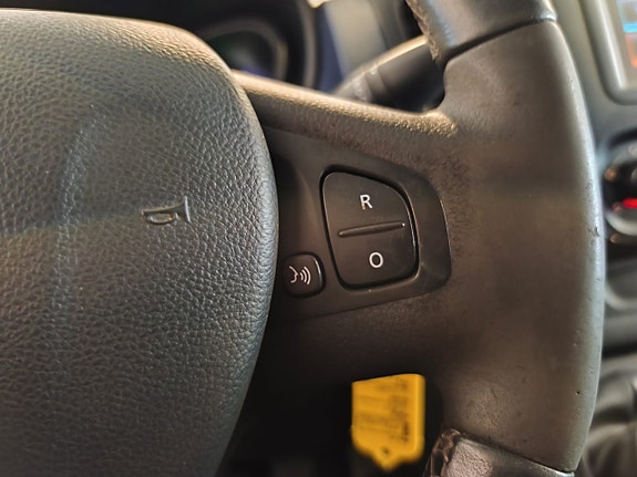 Opel Vivaro 11 of 18
