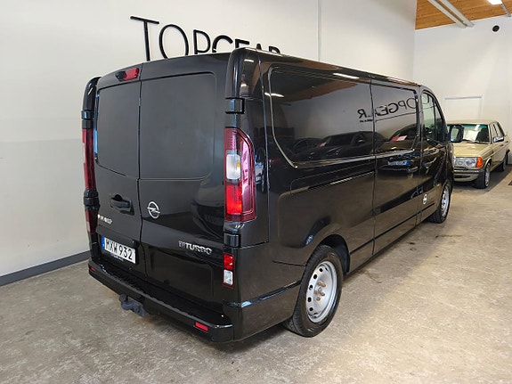 Opel Vivaro 5 of 18