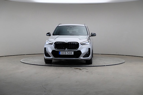 BMW iX1 3 of 25