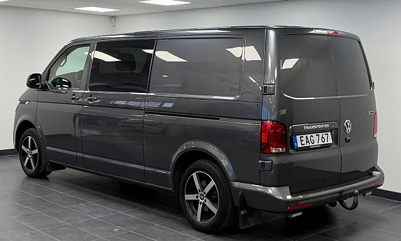 Volkswagen Transporter 2 of 22