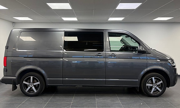 Volkswagen Transporter 3 of 22