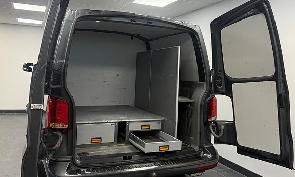 Volkswagen Transporter 21 of 22