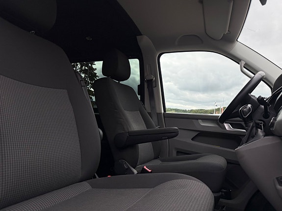 Volkswagen Transporter 11 of 22