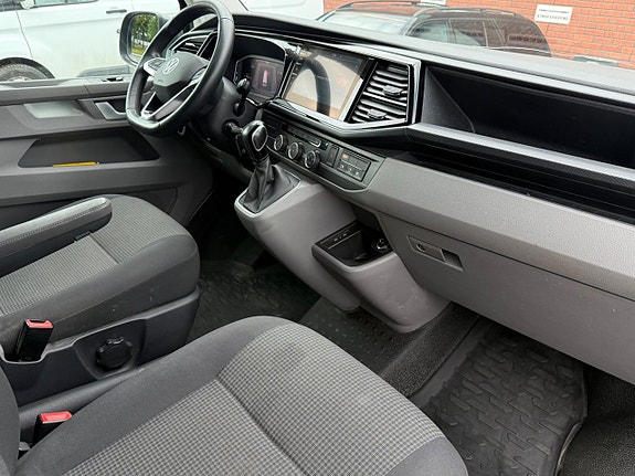 Volkswagen Transporter 10 of 22
