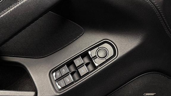 Porsche Panamera 4S 21 of 30