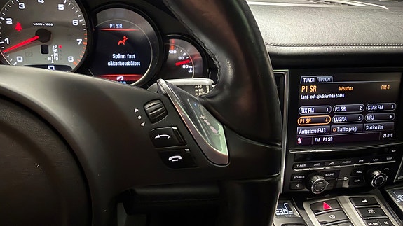 Porsche Panamera 4S 27 of 30