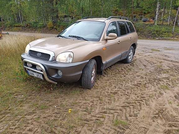 Hyundai Santa Fe 3 of 4