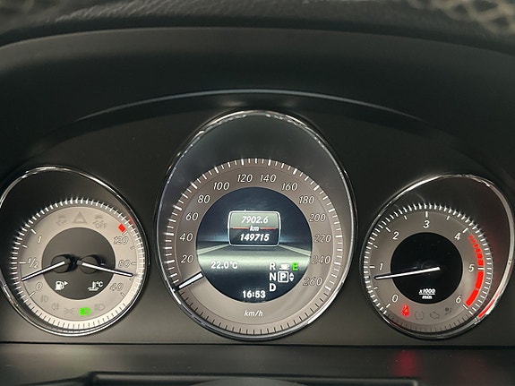 Mercedes-Benz GLK220 14 of 28