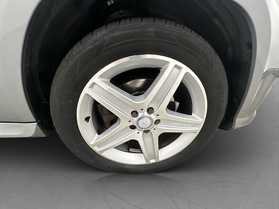 Mercedes-Benz GLK220 28 of 28