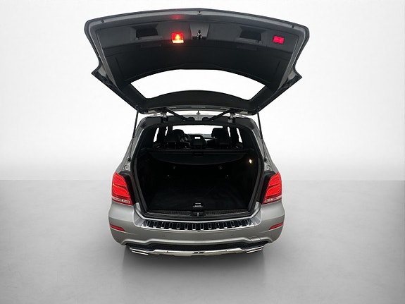 Mercedes-Benz GLK220 8 of 28