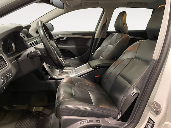 Volvo V70 8 of 21
