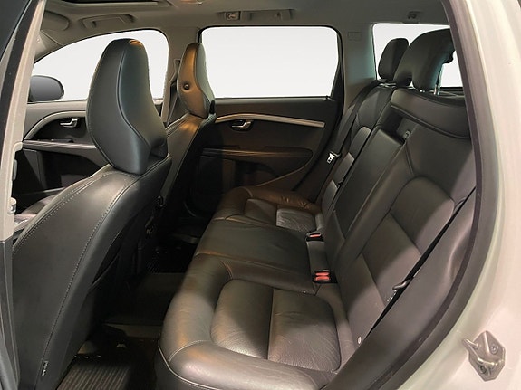 Volvo V70 12 of 21