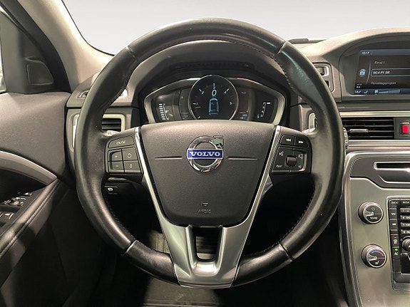 Volvo V70 11 of 21