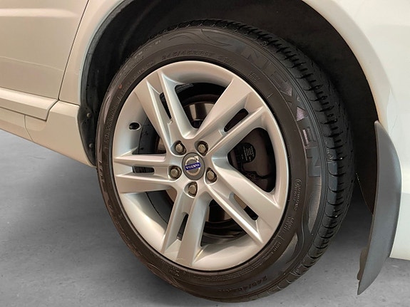 Volvo V70 6 of 21