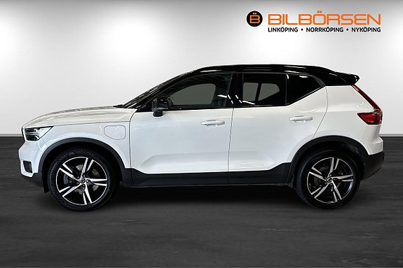 Volvo XC40 4 of 21