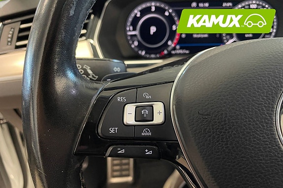 Volkswagen Passat Alltrack 17 of 18