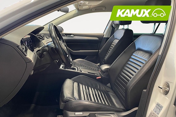 Volkswagen Passat Alltrack 10 of 18